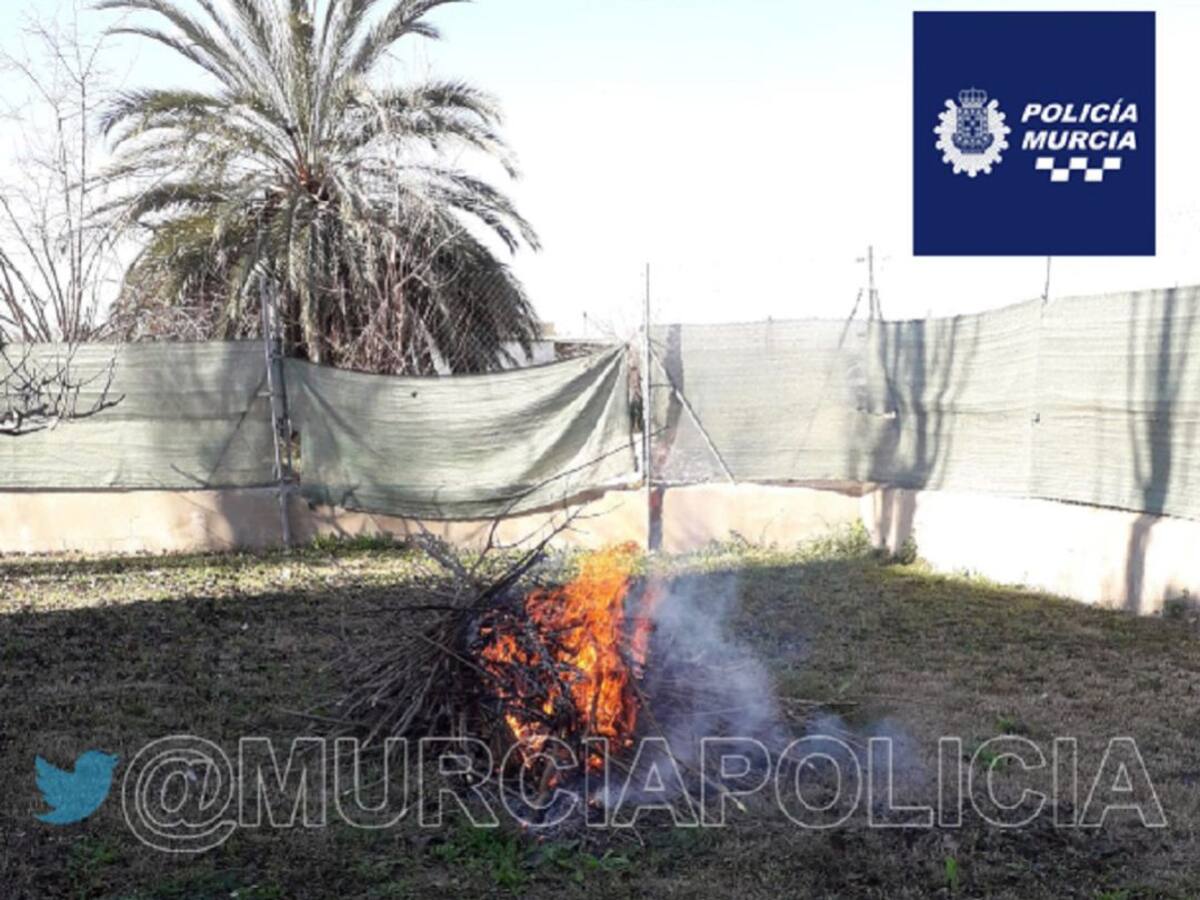 Dos denunciados por quemar podas en Murcia