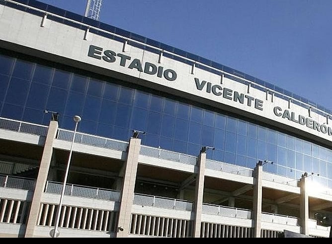 Fachada del estadio Vicente Calderón