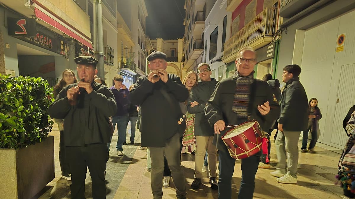 La Safor se llena de albades para cantar a sus falleras