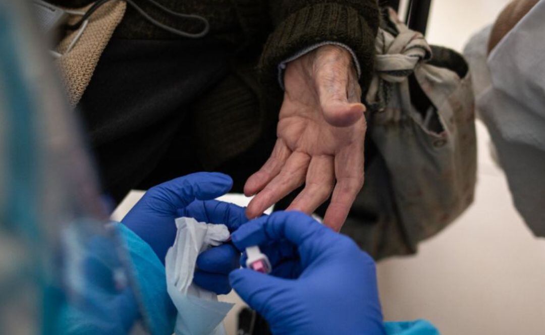 12 personas fallecidas con coronavirus y 766 contagiadas del virus en las últimas 24 horas en la provincia