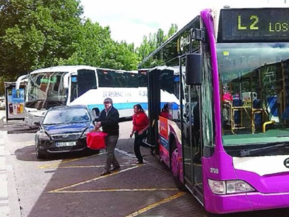 A partir del lunes aumentan los servicios de autobús urbano al Camino de la Miranda