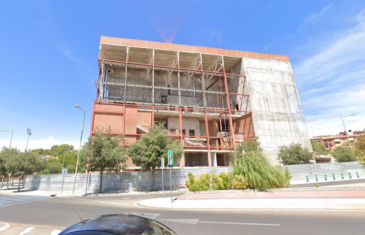 Edificio en obras del &#039;Quixote Crea&#039; en el barrio de San Antón de Toledo