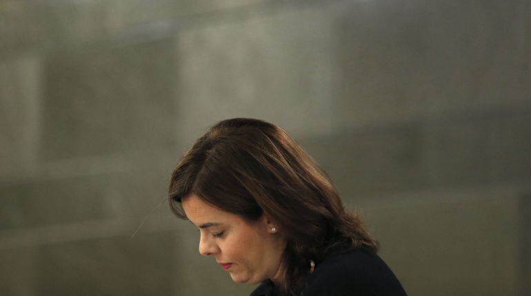 La vicepresidenta del Gobierno, Soraya Sáenz de Santamaría, durante una rueda de prensa posterior a la reunión del Consejo de Ministros.