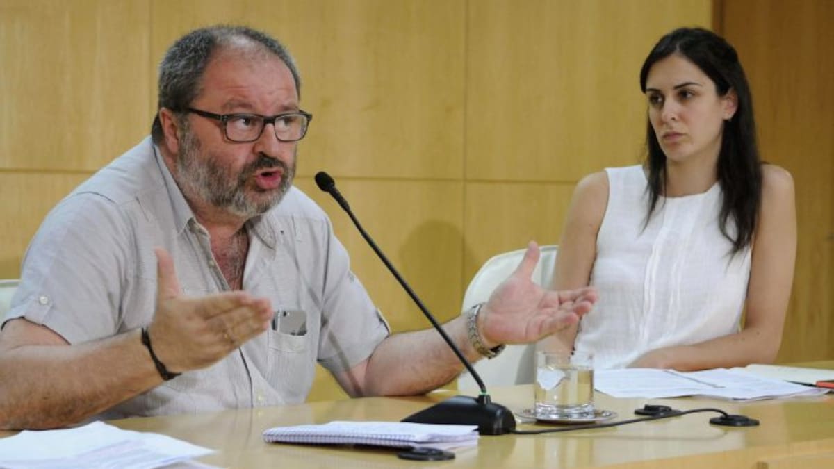 El Ayuntamiento da por extinguido el incendio del vertedero ilegal en Rivas