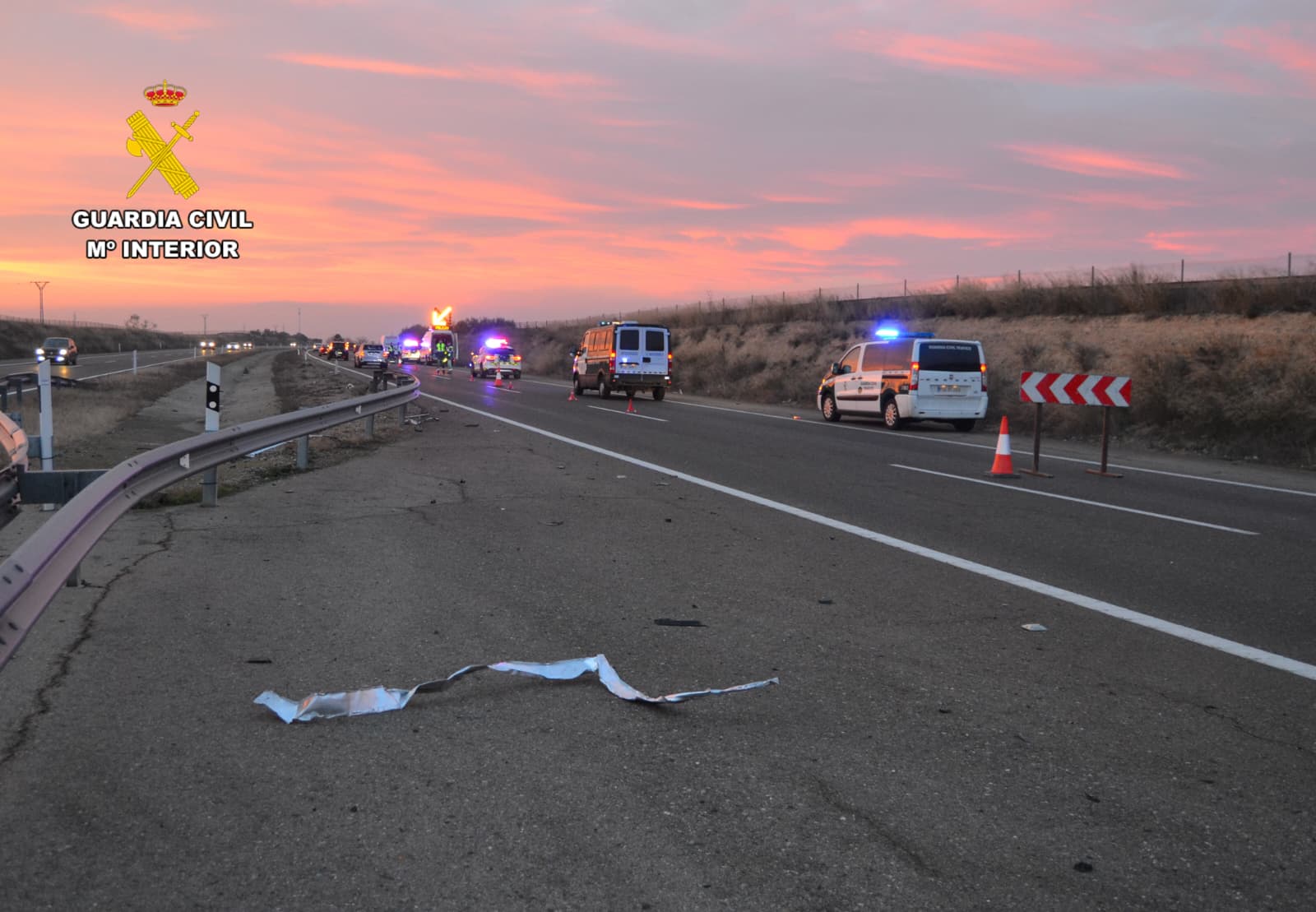 Un camión perdió parte de su carga por la A-23