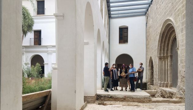 Visita a las obras de recuperación de San Vicente de la Roqueta