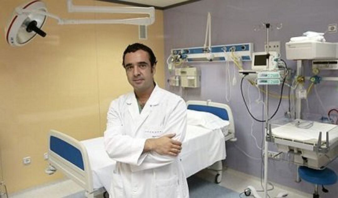 Adolfo López, jefe de servicio de Ginecología y Obstetricia de QuirónSalud Sagrado Corazón