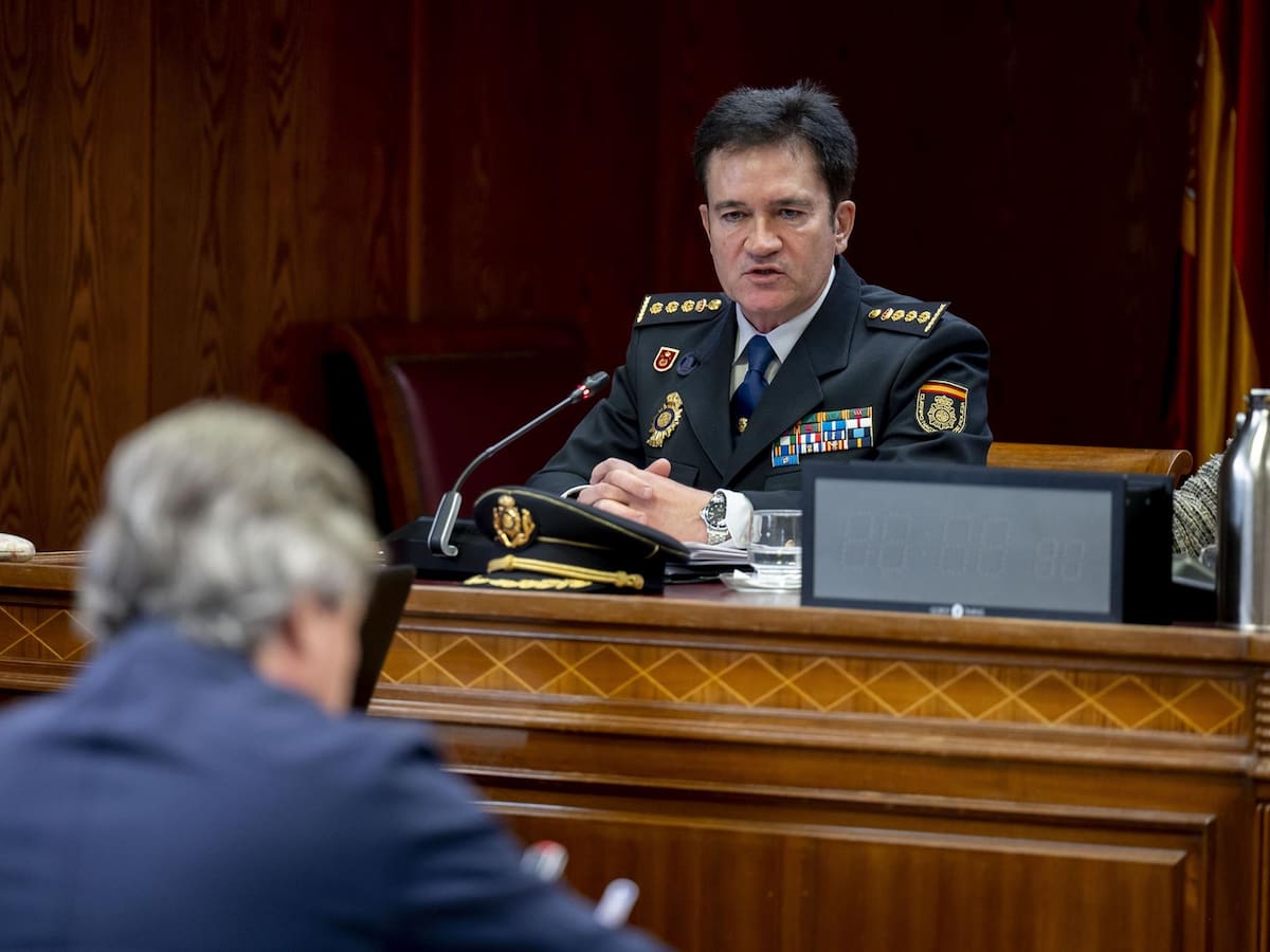 El exjefe de Policía de Valencia dice que el Cecopi fue un "caos operativo" el 29O: "La antítesis de la comunicación"