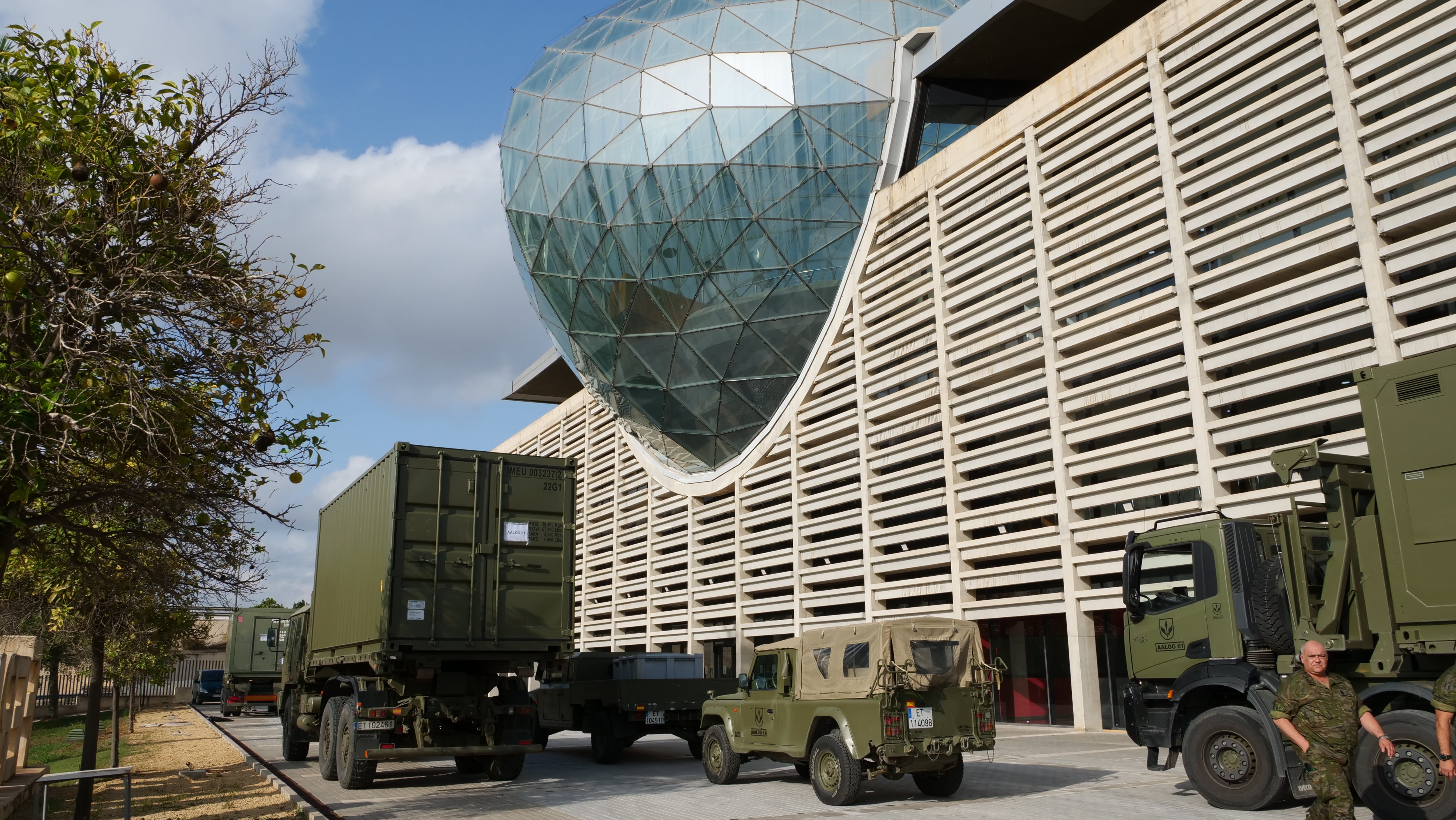 Feria Valencia sirve de base de operaciones a los militares desplazados a València