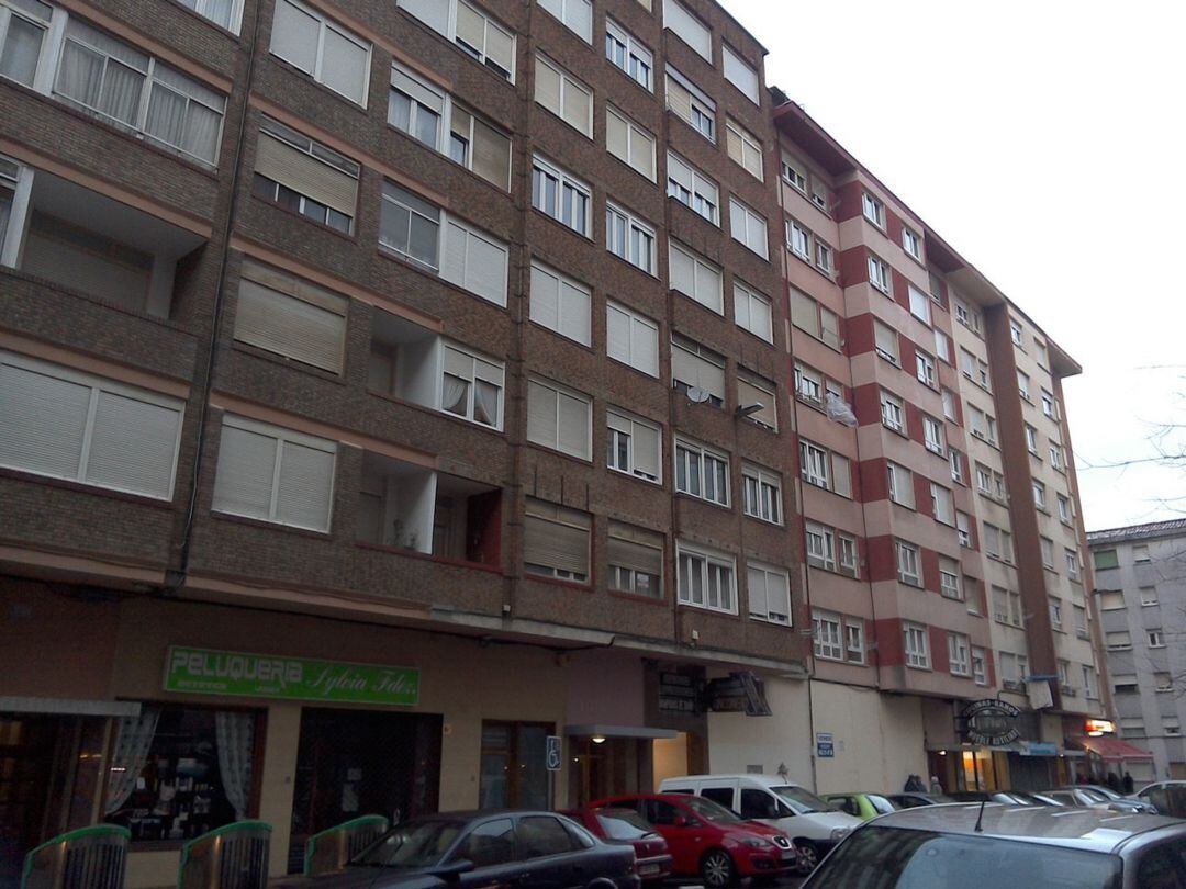 Calle Isaac Peral en la que estaba previsto se ubicara un nuevo salón de juegos en Santander.