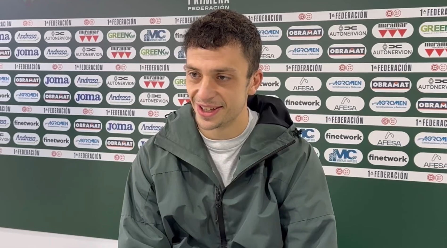 Aitor Aranzabe, jugador del Ourense: “Le voy a pedir la camiseta a Izeta” 