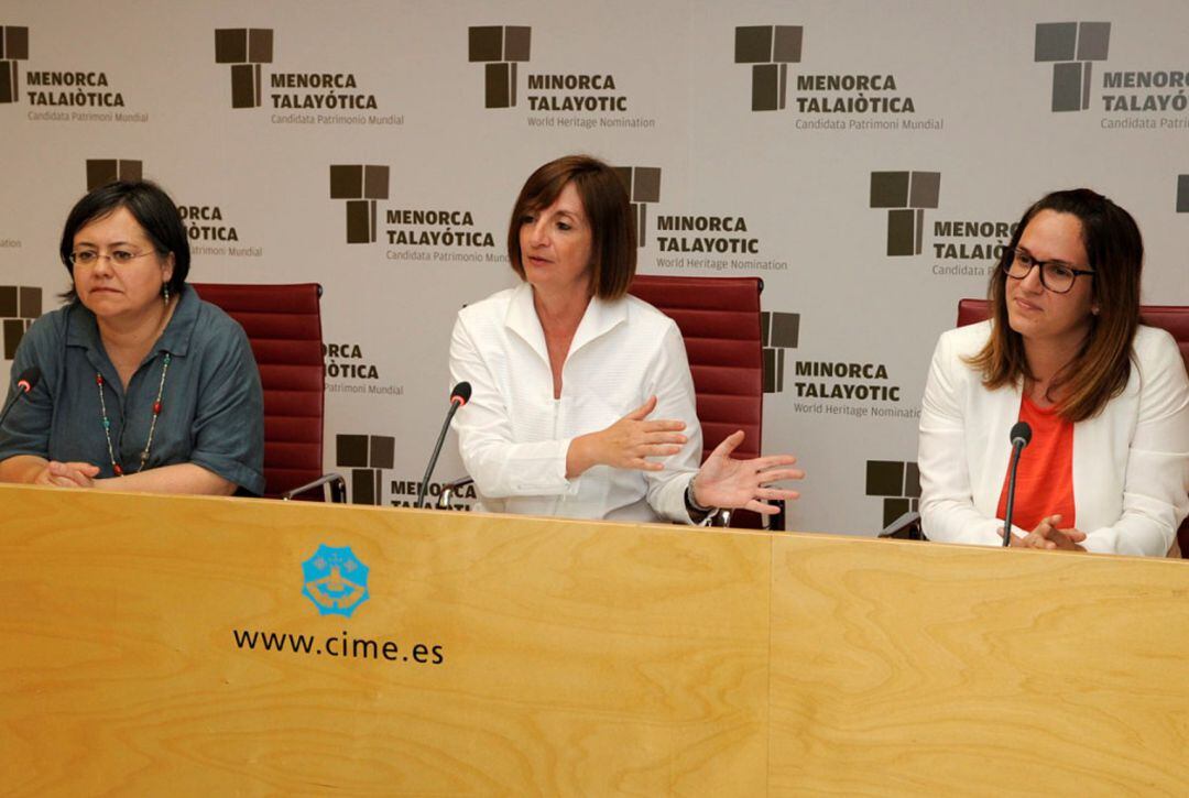 Las líderes de los tres partidos del gobierno insular se verán este viernes las caras para decidir cómo resuelven la crisis de lasobras de la carretera general.