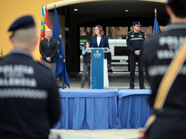 València presenta a los 63 nuevos agentes de la USAP, la unidad de la Policía Local para situaciones de "alta exigencia"