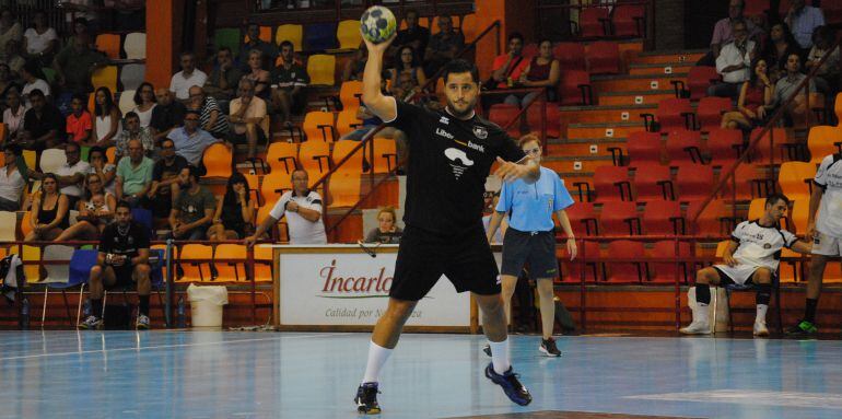 Nacor Medina en un partido en El Sargal