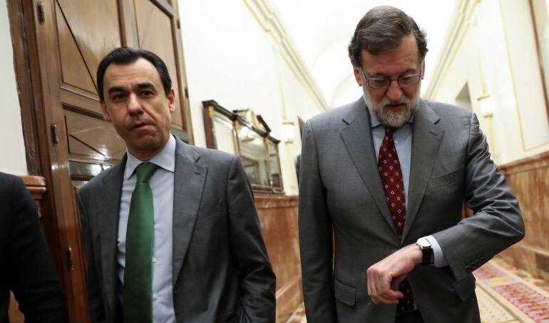 El presidente del Gobierno, Mariano Rajoy, a su llegada al pleno del Congreso