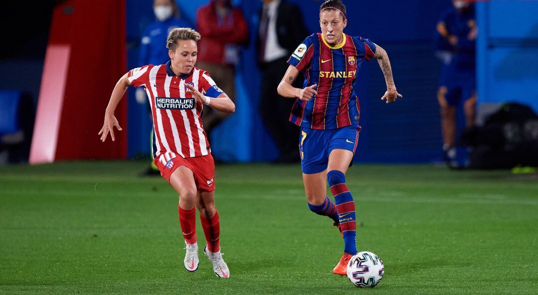 Jennifer Hermoso (dcha.), junto a Amanda Sampedro en un Barcelona - Atlético.