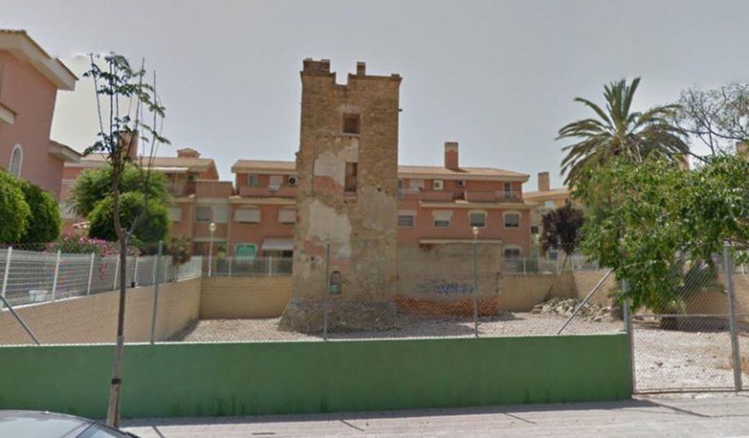 Torre Placia, ubicada en la zona de la Condomina en Alicante 