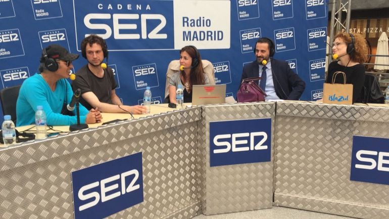 Pitingo, Rodrigo Mercado, Marta González Novo, Florentino Fernández (Islazul) y la actriz Clara Sanchís. 