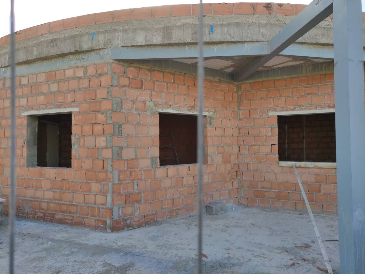 El Ovni ya tiene ventanas