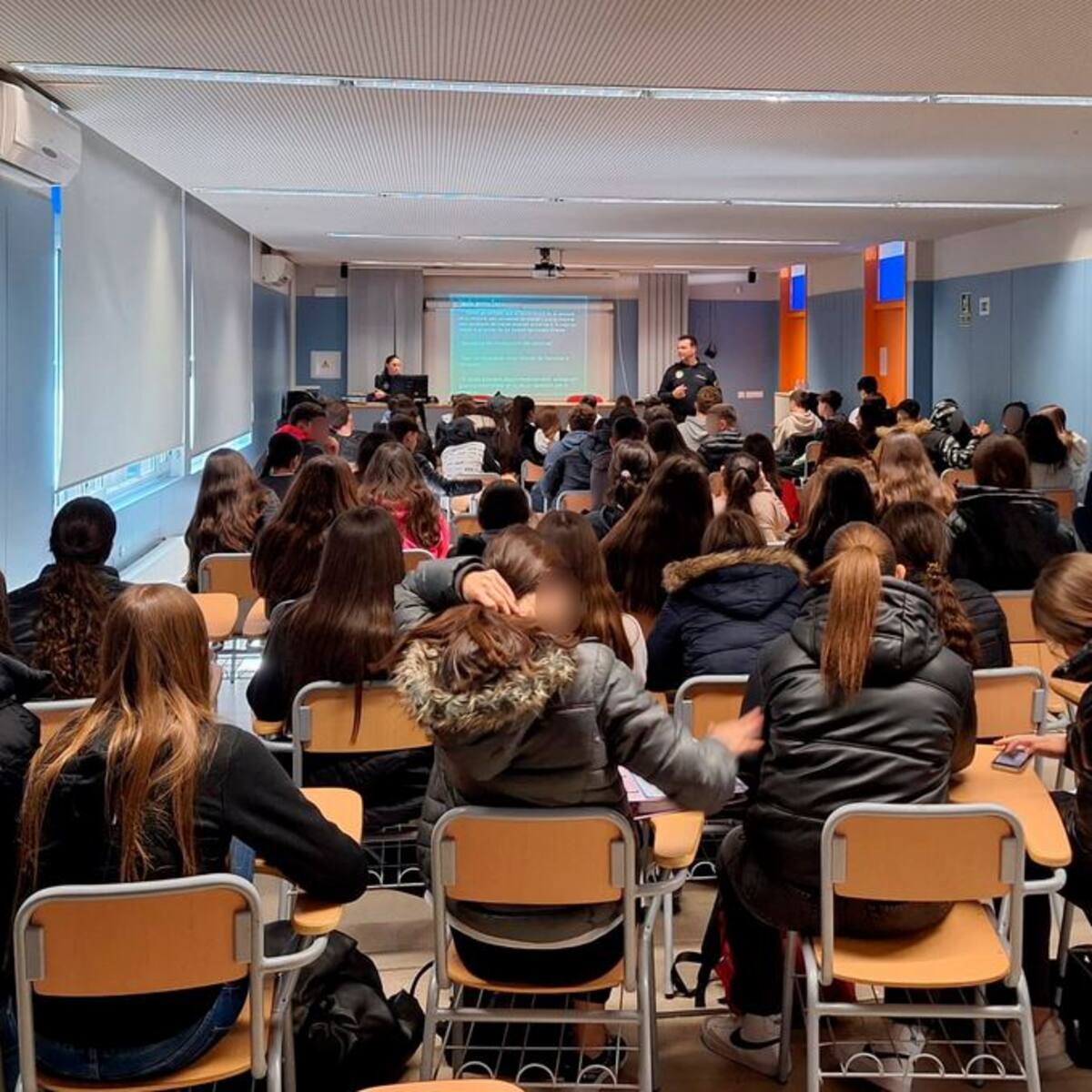 La Policía Nacional ha realizado en Vigo más de 200 vigilancias en colegios e institutos para detectar puntos de venta de droga