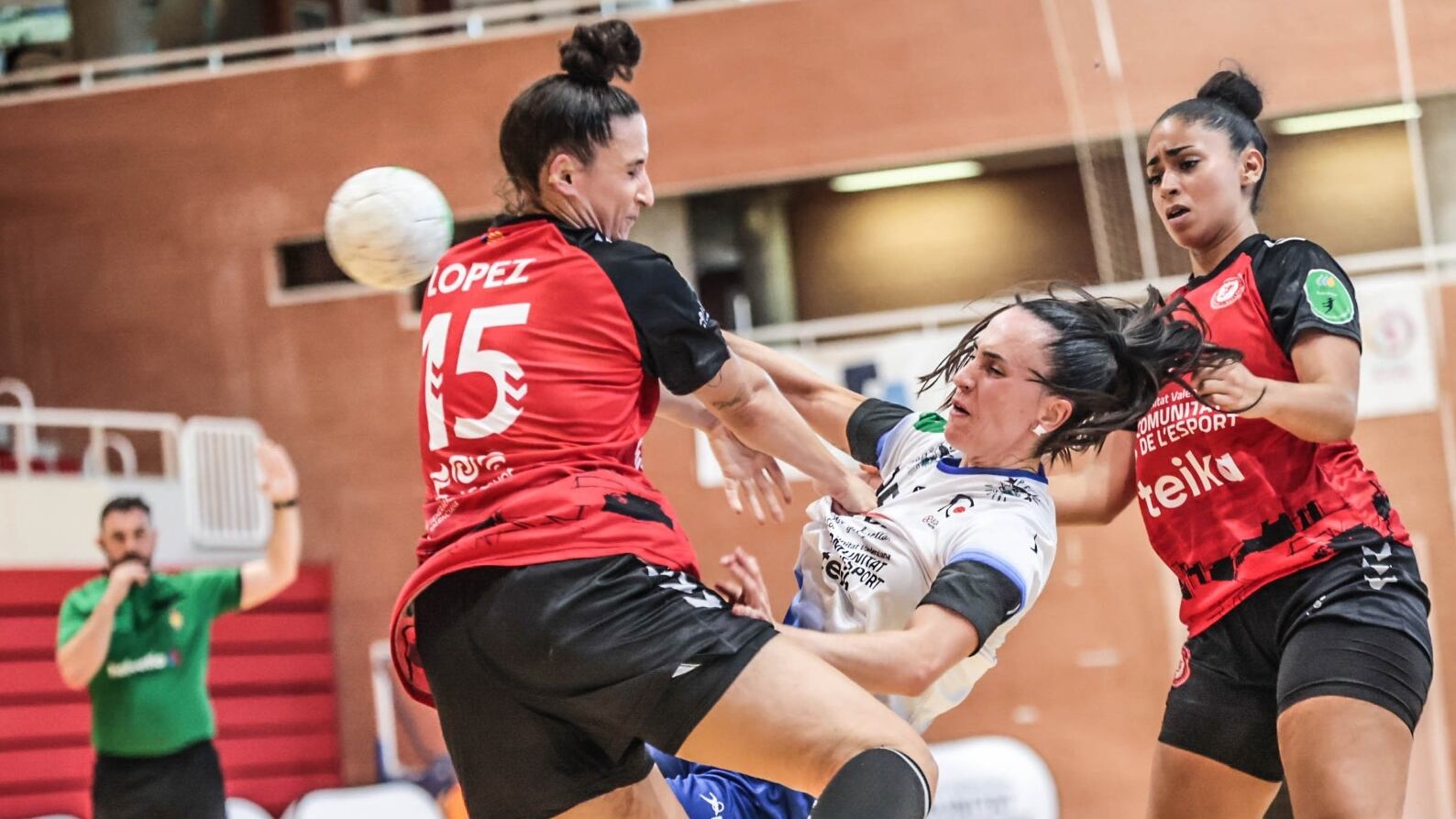 El Elda Prestigio se impuso tras el descanso