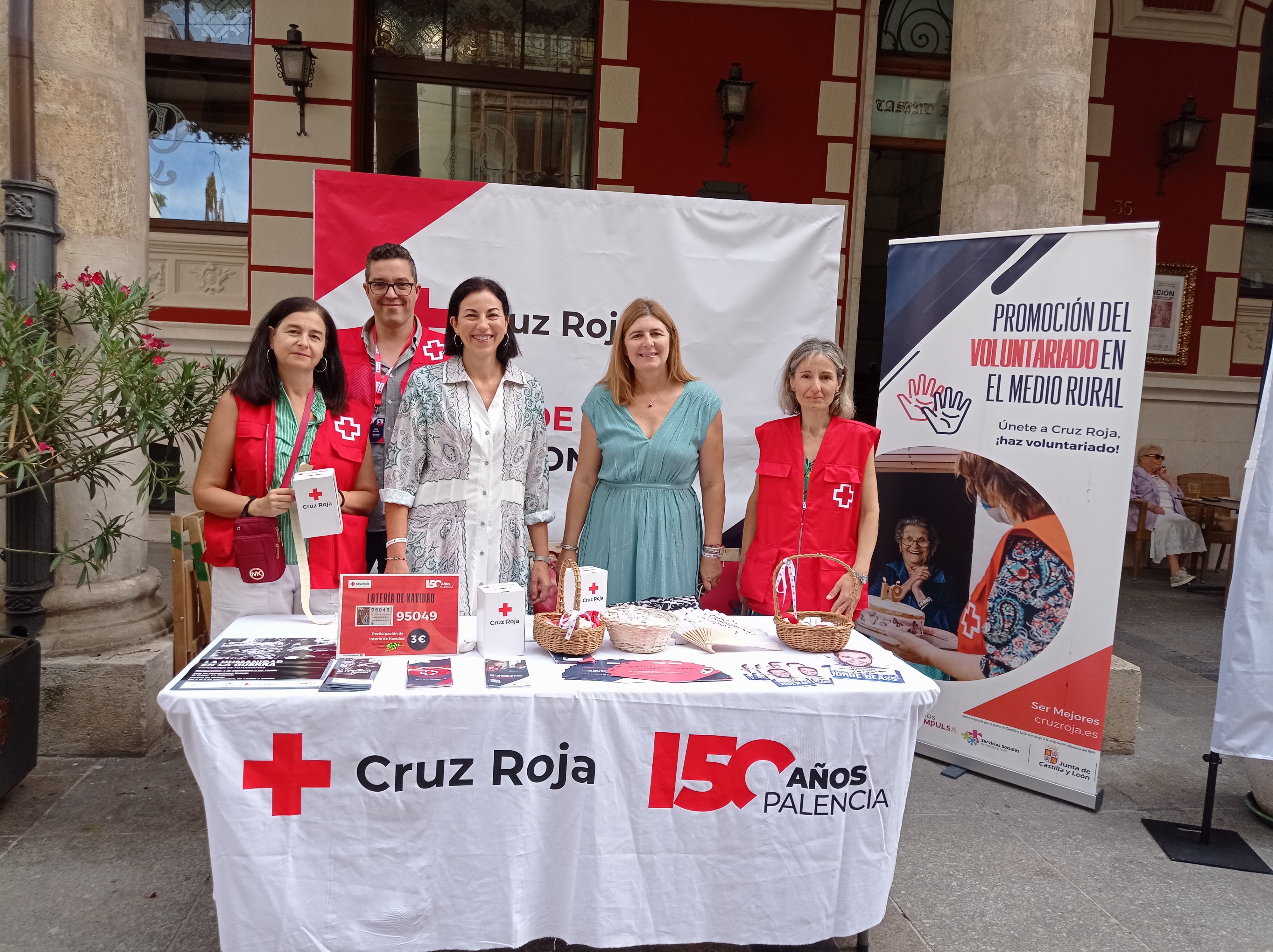 Mesa institucional de Cruz roja palencia en Cuatro Cantones