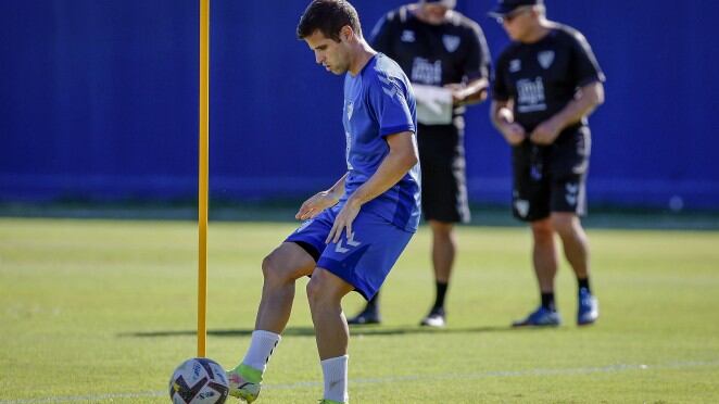 Pablo Hervías entrenando con el Málaga CF