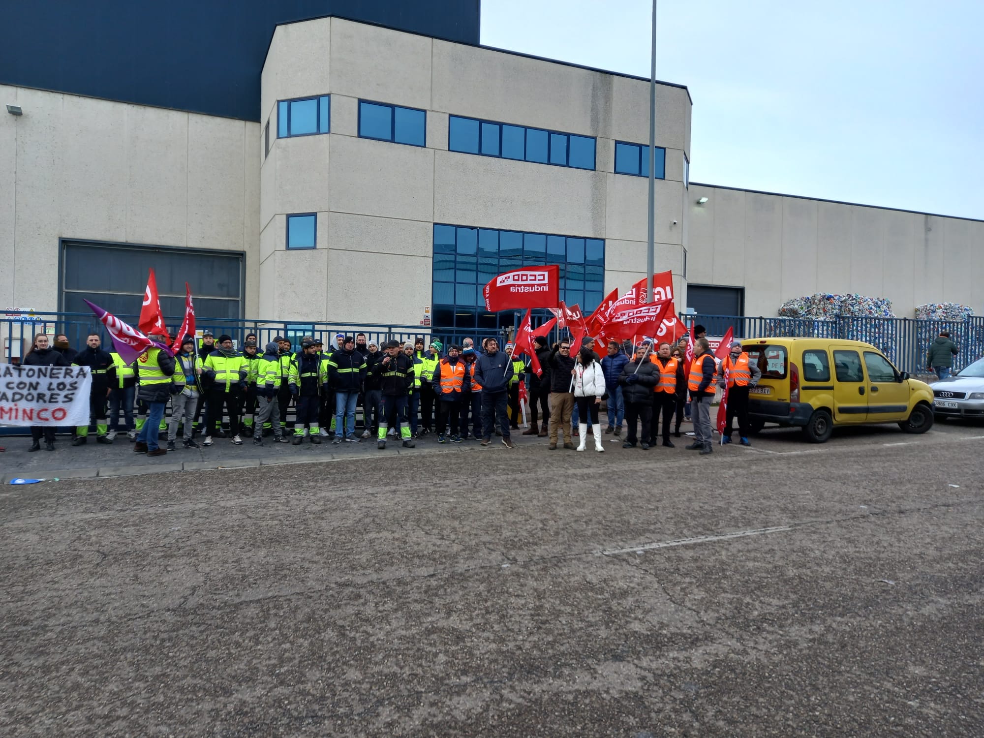 Concentración de trabajadores de Suminco