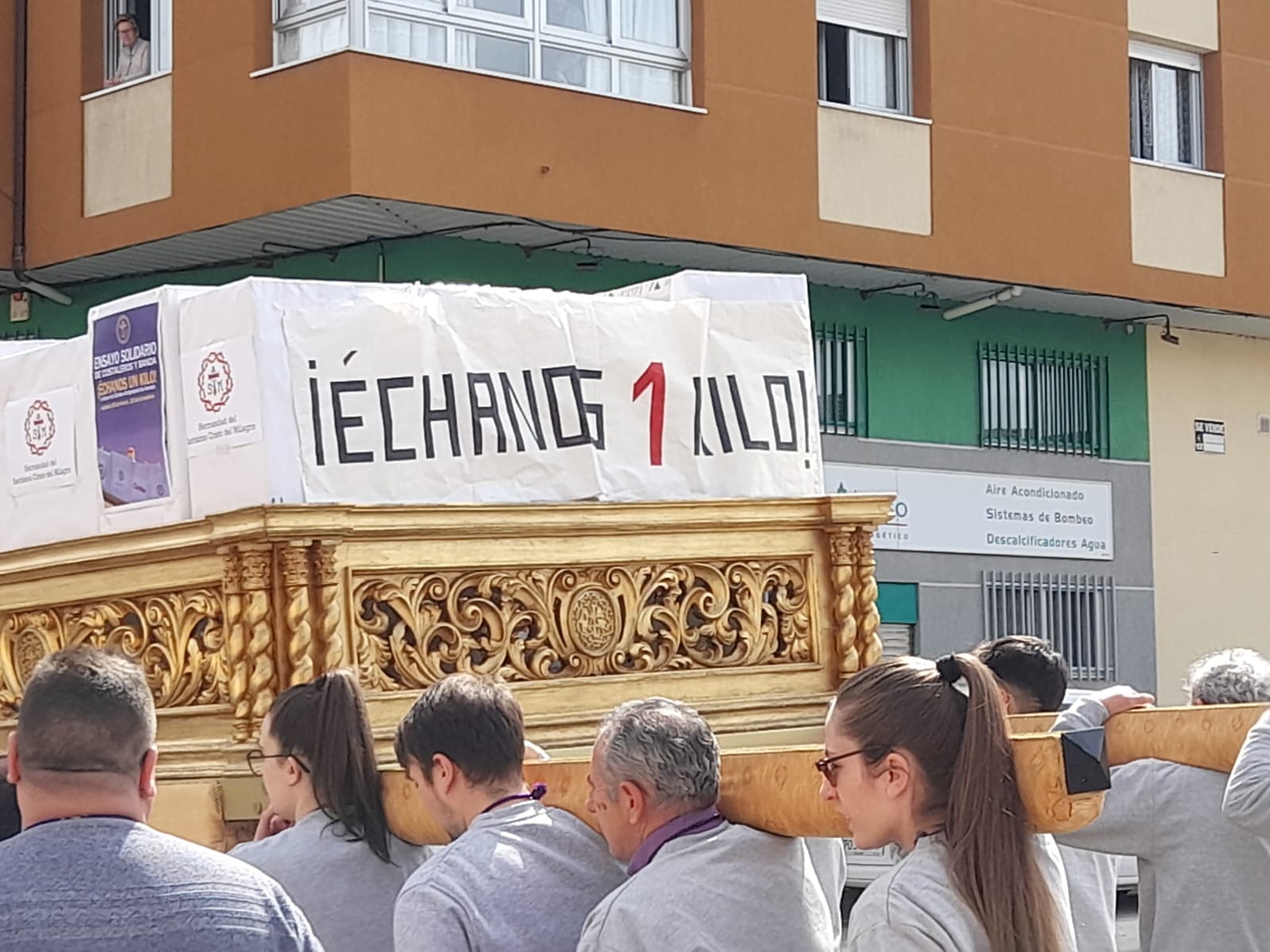 Ensayo solidario a favor de Cáritas de la Hermandad del Santísimo Cristo del Milagro de Aranda