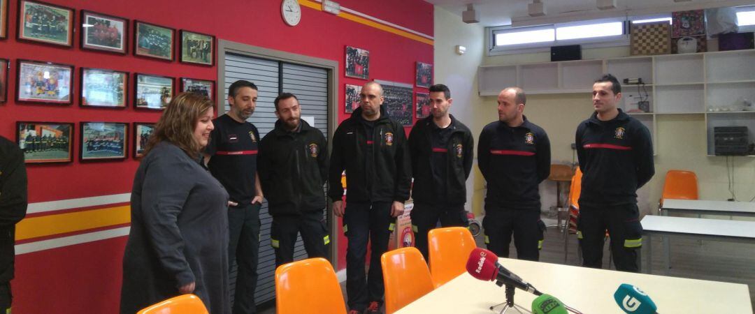 Rocío Fraga visita el parque de bomberos