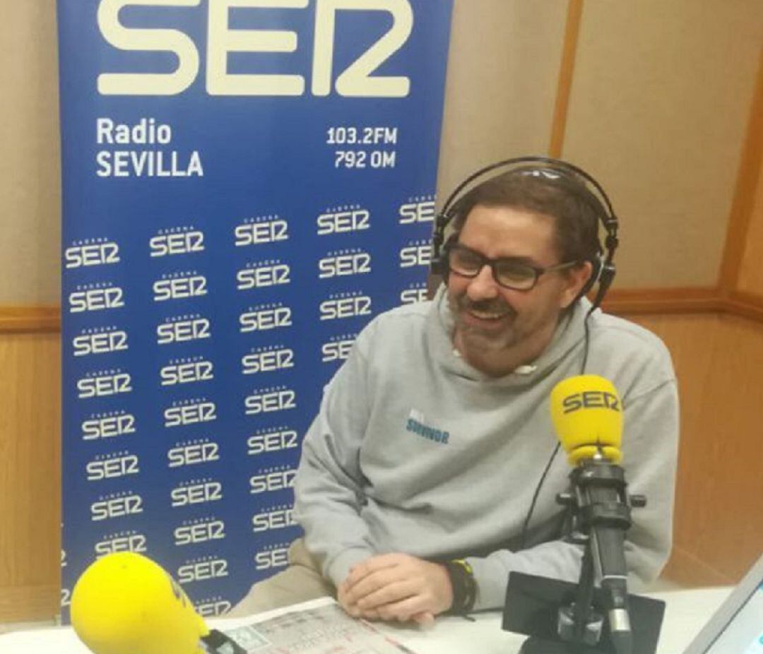 Valentín García Sandoval durante una entrevista en Hoy por Hoy Sevilla