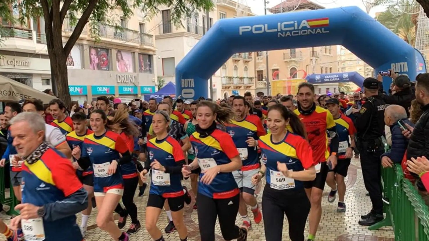 La 3ª Carrera Solidaria Ruta 091 que organiza la Policía Nacional se celebra el domingo en Elche