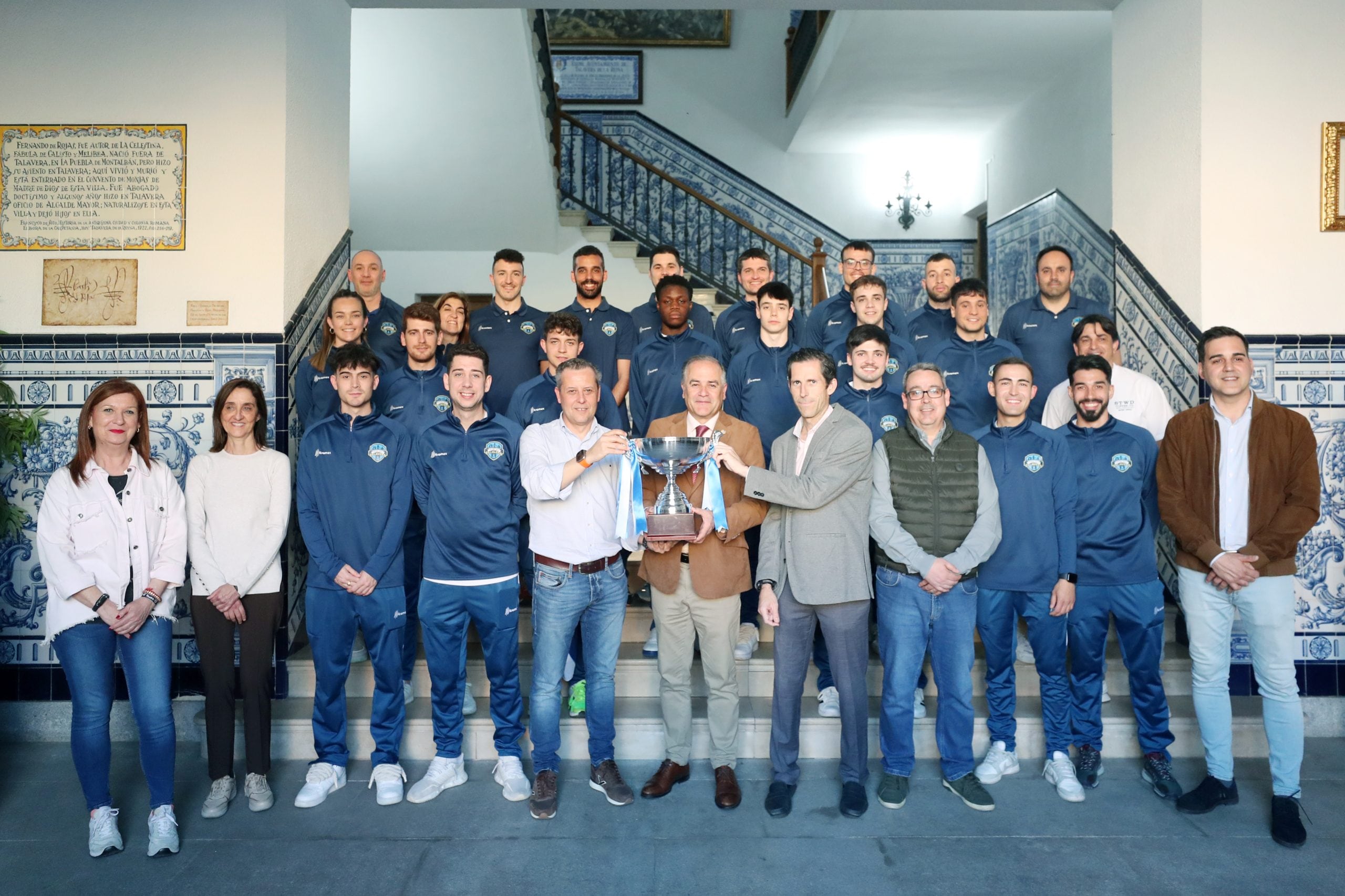 Recibimiento institucional del FS Talavera en el consistorio