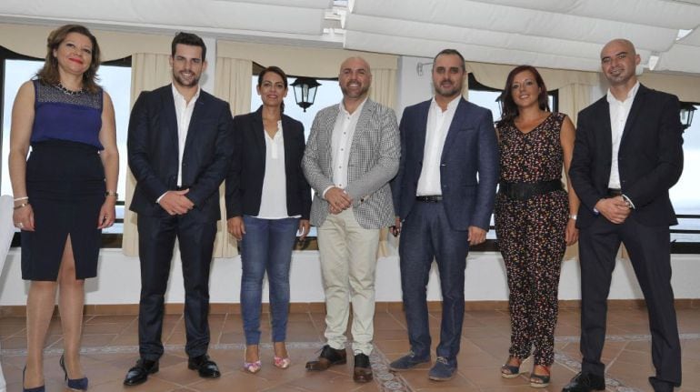 El portavoz, Marco González, junto con el resto de integrantes del Grupo Municipal del PSC en Puerto de la Cruz. 