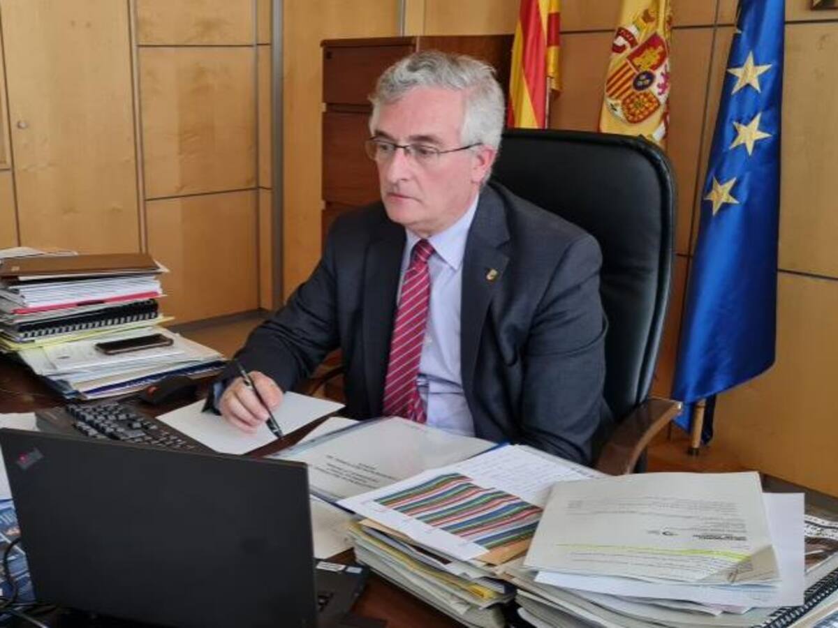 Olona dice que "la retirada del lobo en Aragón no es decisión de este Gobierno ni de los anteriores"