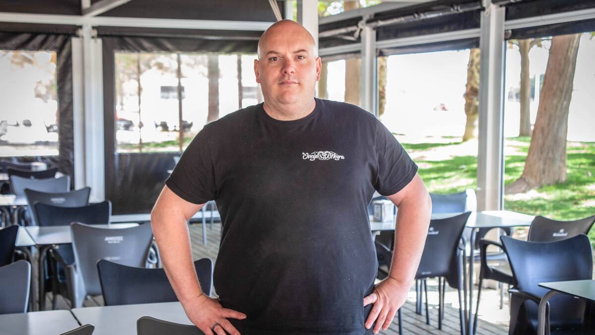 Javier Cerdán, hostelero de Novelda, sobre los cerramientos en las terrazas