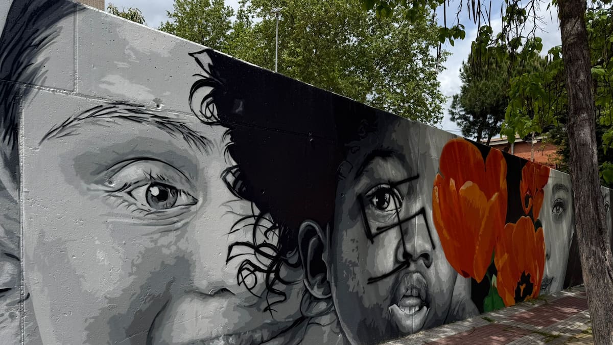 Ramón Jurado, alcalde de Parla, condena la aparición de pintadas con esvásticas en la ciudad