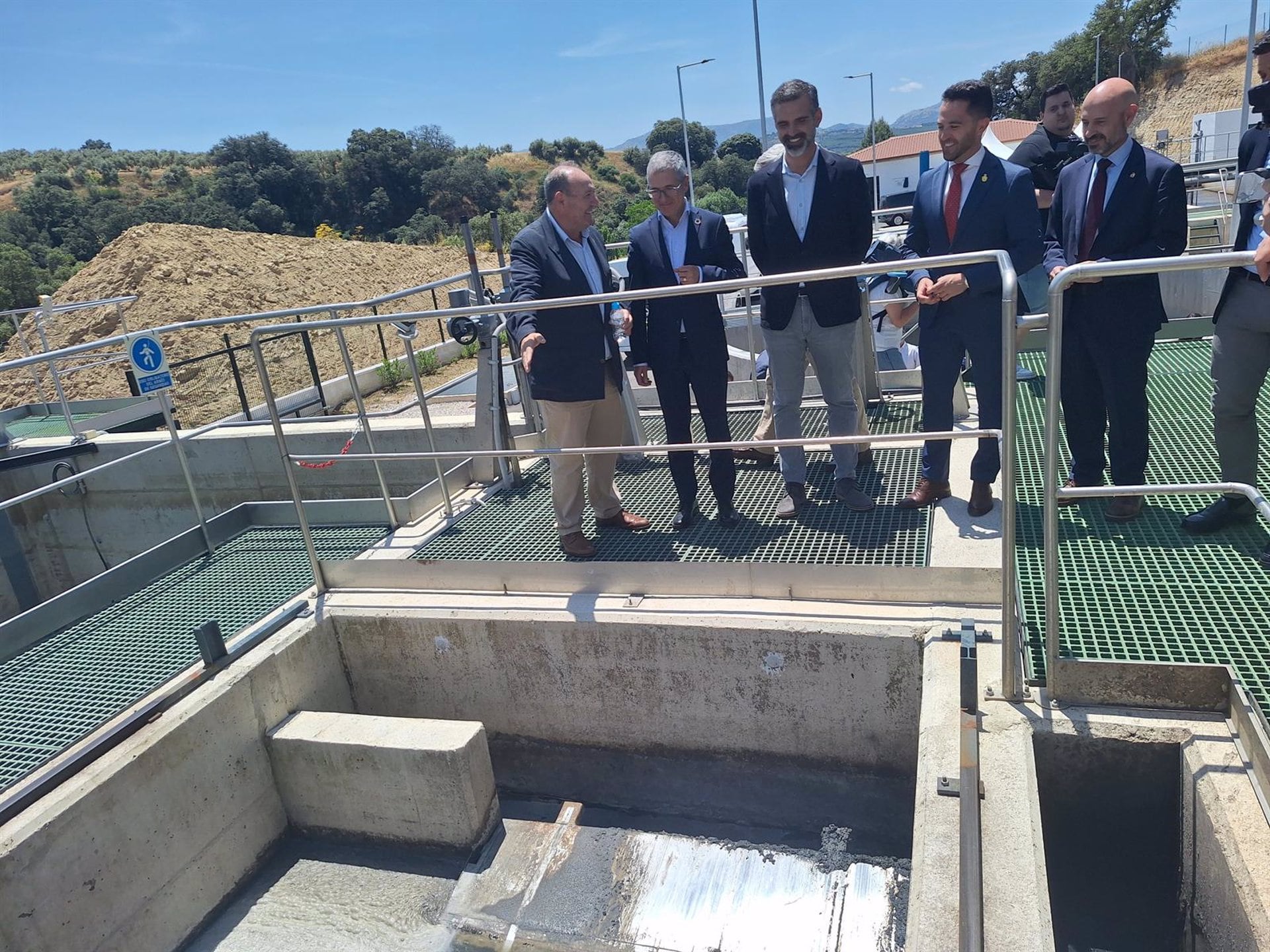 05/06/2025 Inaugurada la depuradora de Arriate, una obra de 4,6 millones financiada entre la Junta y el Gobierno.
SOCIEDAD
SUBDELEGACIÓN DEL GOBIERNO EN MÁLAGA