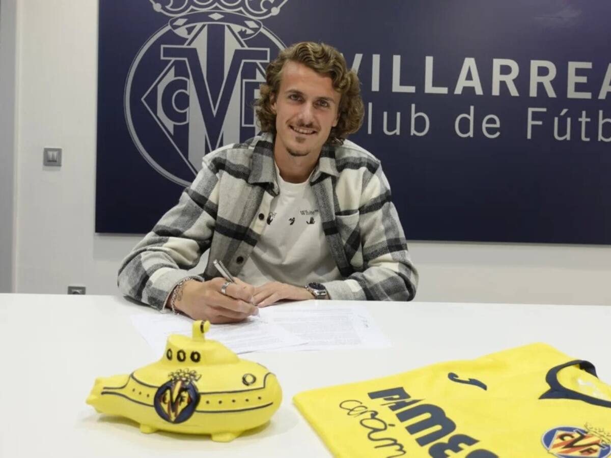 Carlos Romero seguirá en el Villarreal hasta 2027