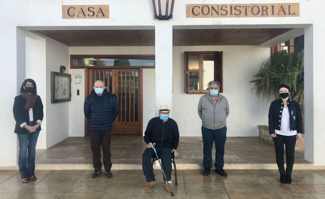 Un momento durante el encuentro entre el Consell y los pacientes