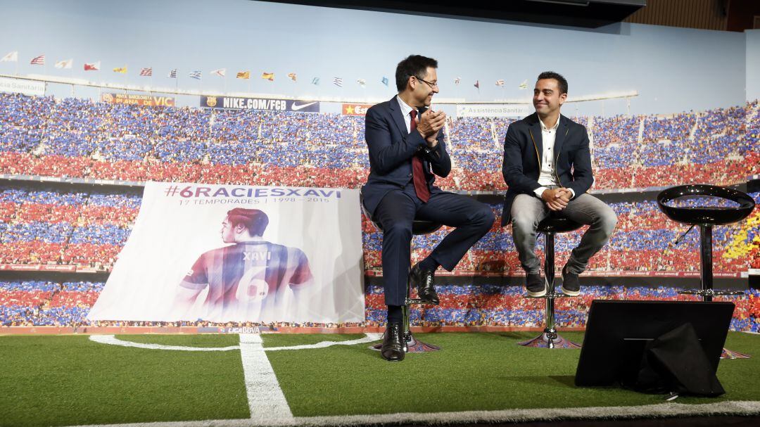 Xavi y Bartomeu, en la despedida del de Terrassa