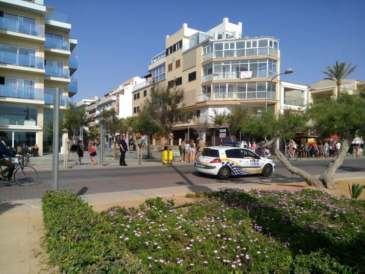 Detenido el responsable de un local de alterne por estafar más de 2.000 euros a un cliente ebrio