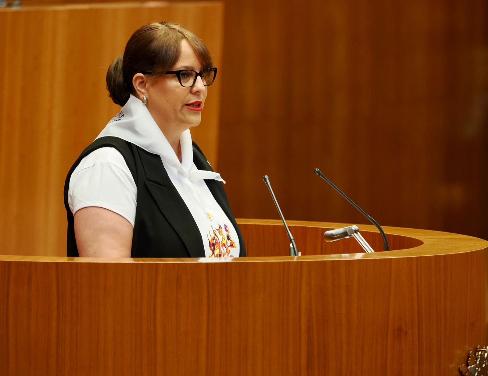 Vanessa García, con el pañuelo sanjuanero.