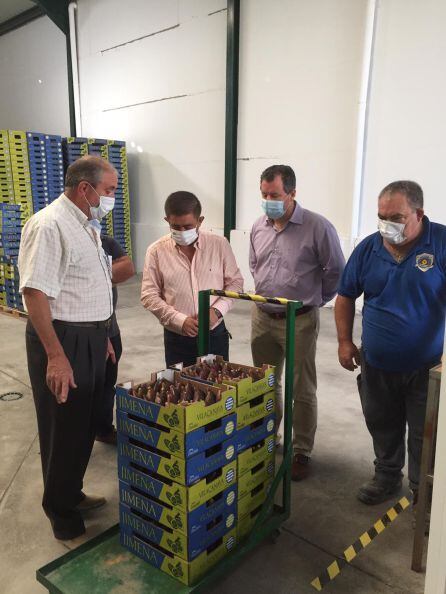 El presidente de la Diputación Provincial ha podido comprobar la extrema calidad del producto