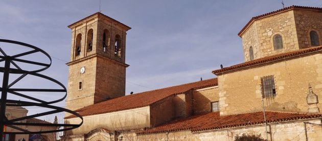 Campanario de la iglesia de Almodóvar del Pinar (Cuenca).