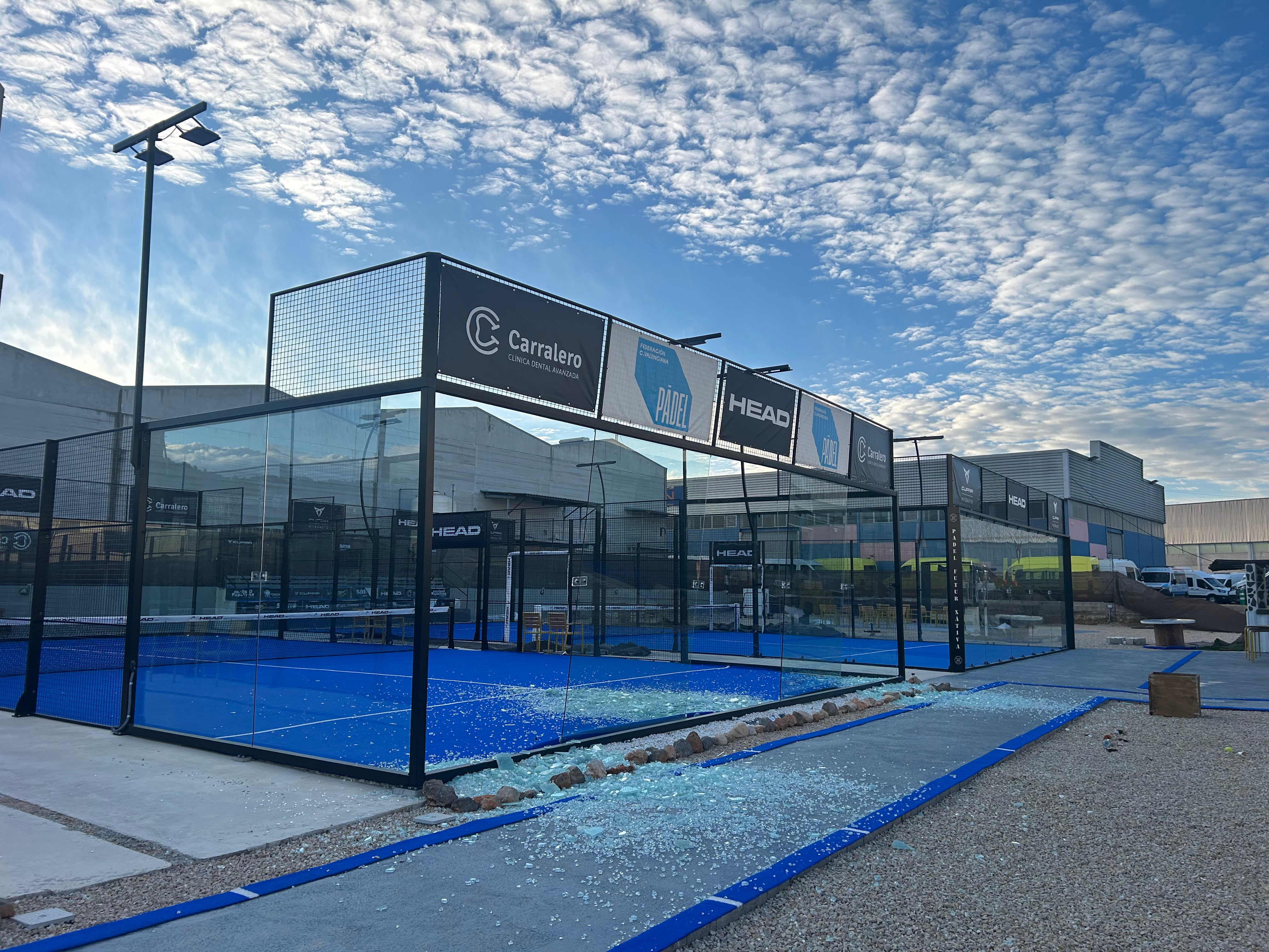 Pistas de pádel afectadas en Xàtiva. Fuente: Radio Xàtiva Cadena SER