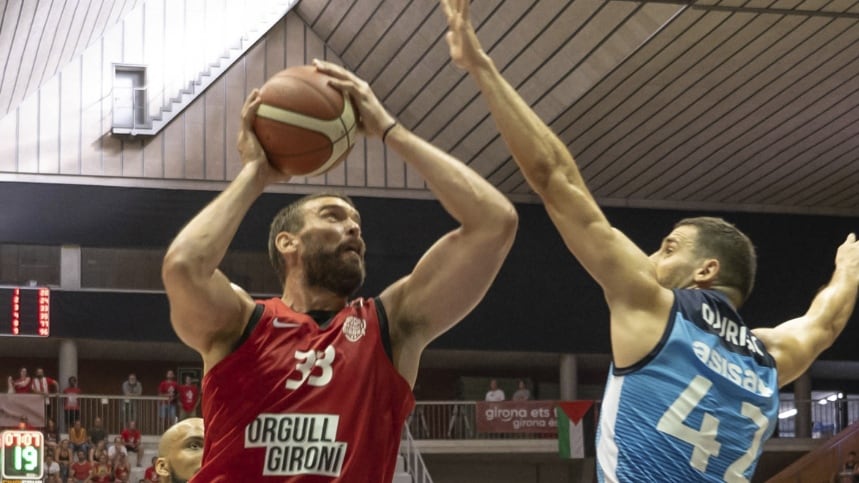 Marc Gasol, jugador del Basquet Girona, en la final de ascenso a la ACB (Foto: @BasquetGirona)