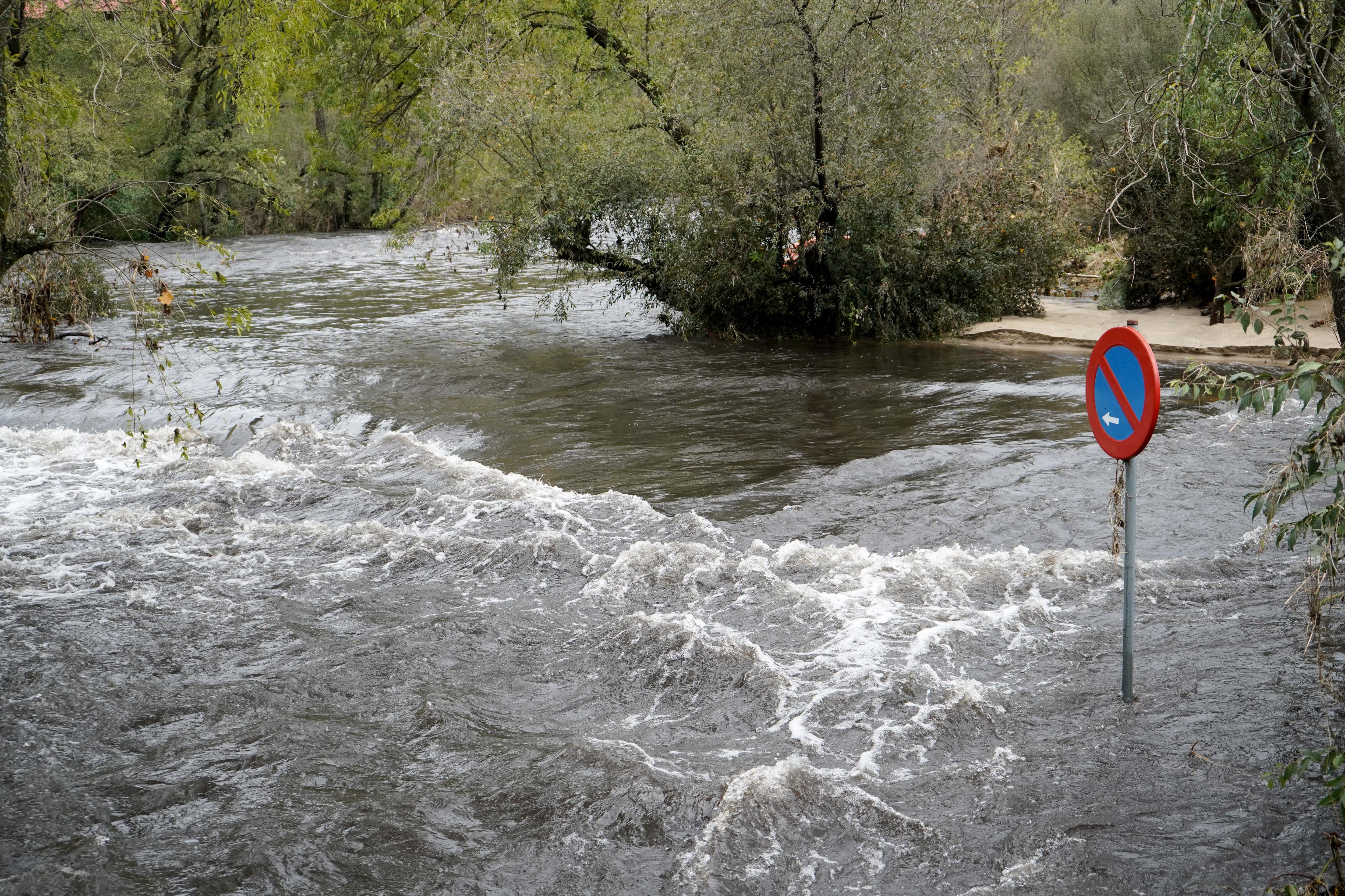 El río Jerte a su paso por la localidad de Casas del Castañar