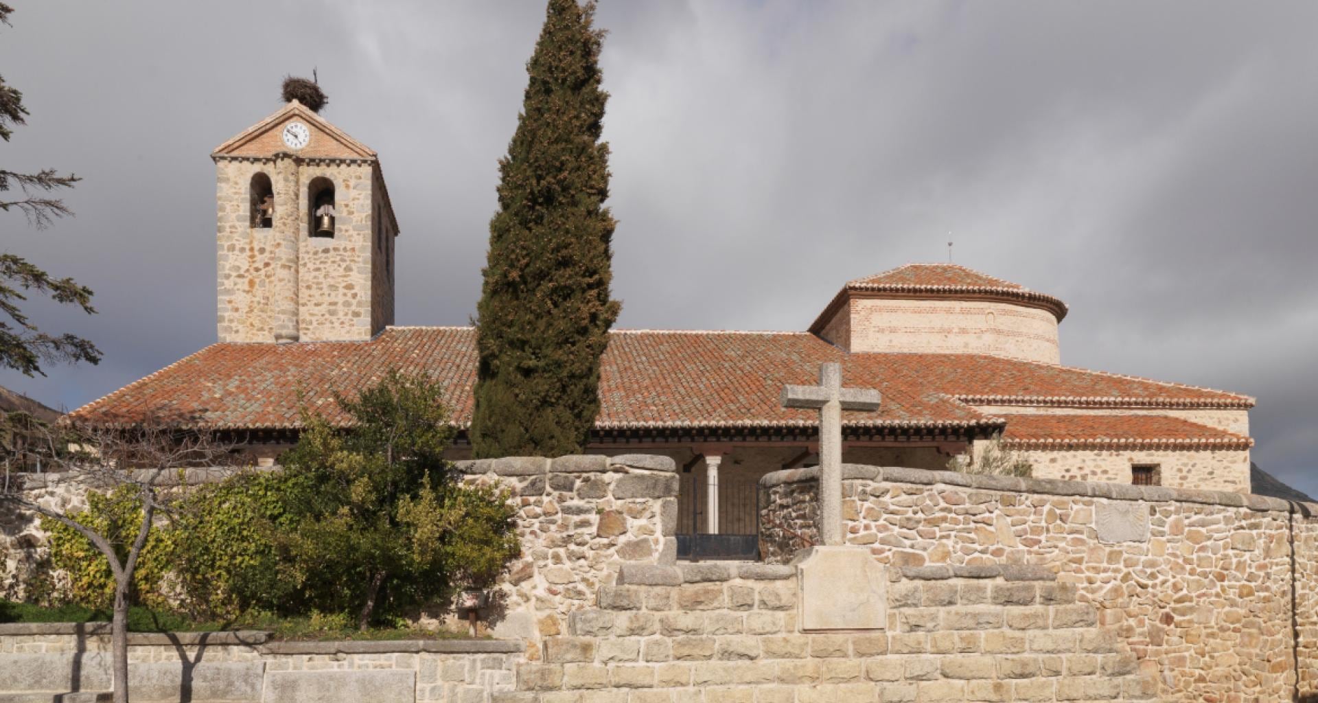 Iglesia Parroquial de la Purísima Concepción de Bustarviejo.