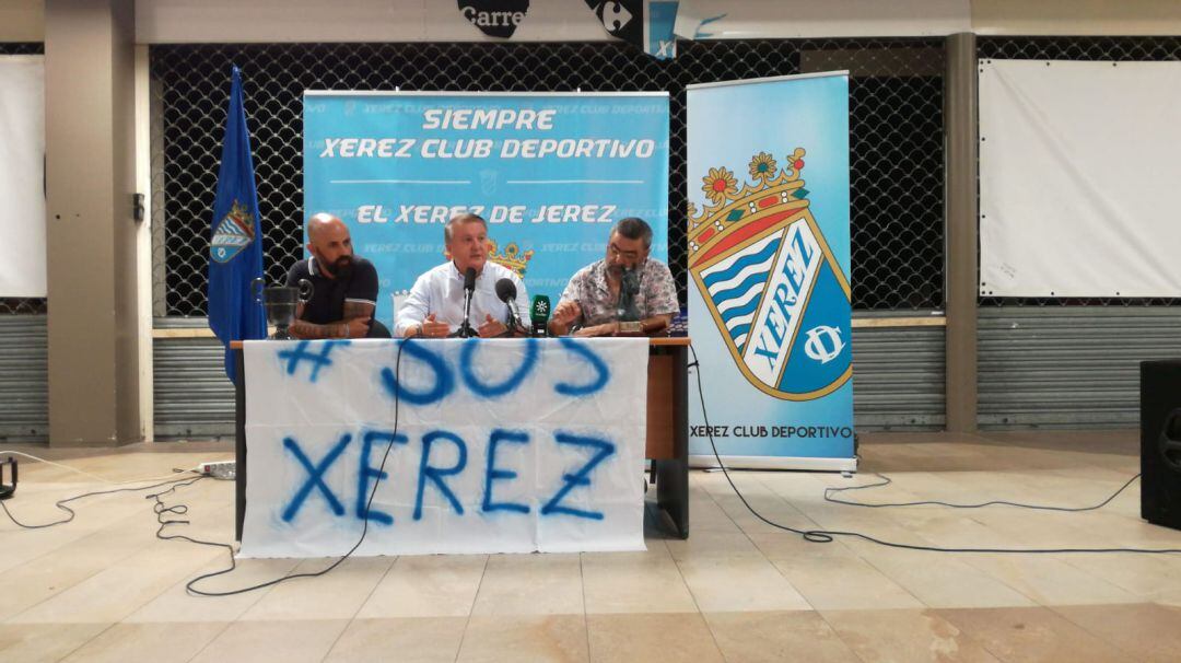 El Xerez CD explicó a sus aficionados el lunes la situación del club